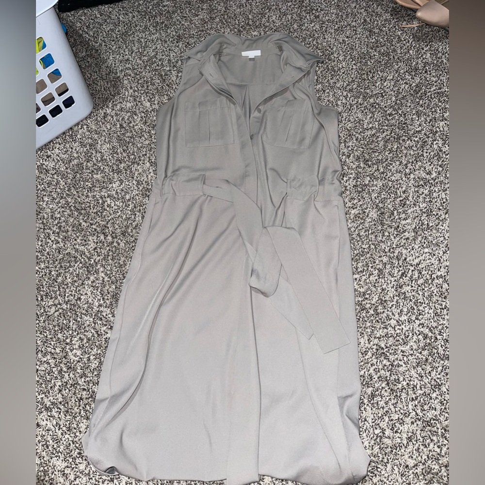 Work appropriate dress - mid leg length